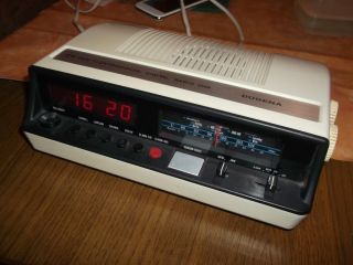 Dugena Radiowecker Uhrenradio Rote Led Radio Ukw Mw Kld - 96 Bj.  1975 Funktioniert Bild