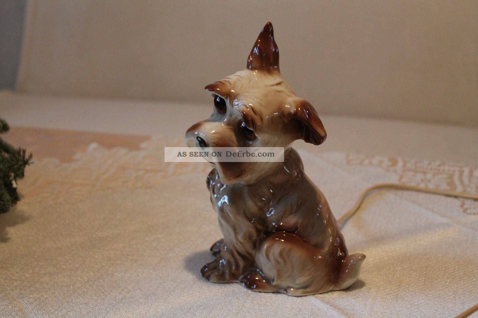 Rauchverzehrer Porzellan Figur Hund Terrier Beleuchtung, Voll