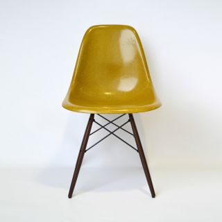 Eames Side Chair Fiberglass Dsw Eames Stuhl Holzgestell By Vitra Herman Miller Bild