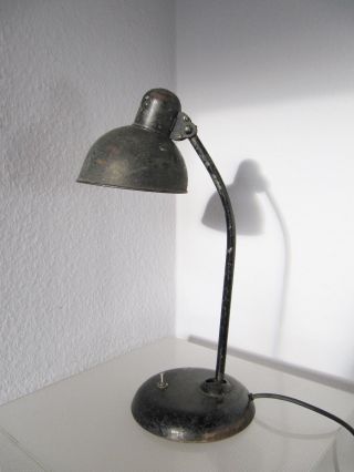 Sehr Alte Kaiser Idell Schreibtischlampe Werkstattlampe - Desk Lamp Bild