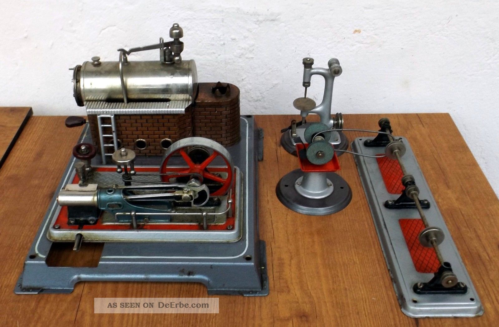 Alte Alte Wilesco Dampfmaschine (schornstein Fehlt) Mit Verschiedenem Zubehör Gefertigt nach 1945 Bild