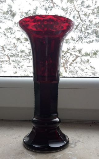 Alte Rubinglas Vase Bild