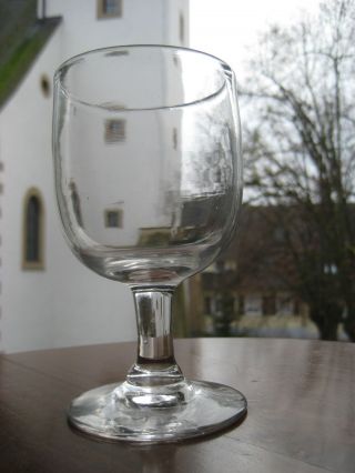 1 Glas - Weinglas - Alt (um 1900 Oder älter?) - Dickwandig - Frankreich 12/145 Bild