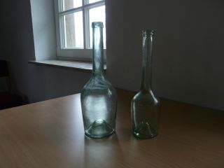 2 Antike Weinflaschen Bild