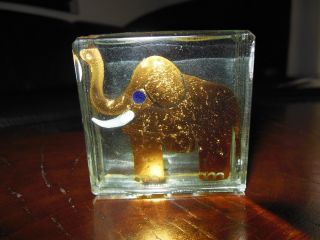 Briefbeschwerer Goldfarbener Elefant Glas Bild