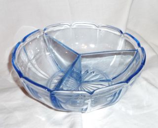 Art Déco Runde Dreigeteilte Schale - Pressglas Hellblau; D: 20,  5 Cm Bild
