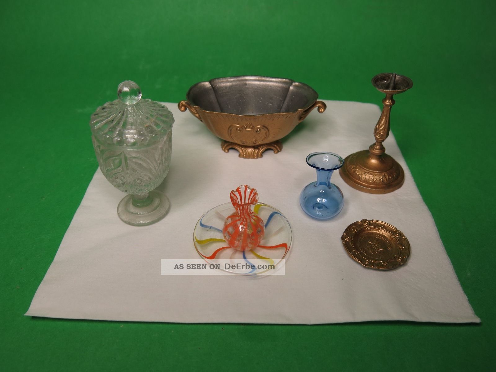 Selten, Antike Tischdekoration Für Puppenstube, 8 Teile