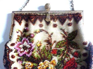 Herrliche Biedermeier Perlentasche Florales Farbintensives Motiv Bild