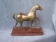 Alte Pferdefigur Figur Bronze? Messing? Auf Sockel 1950-1999 Bild 2