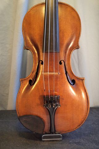 Alte Schöne Gute Geige,  Violine,  Violon,  Viola Mit Zettel Bild