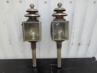Zwei Antike Kutscherlampen Bild