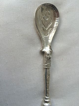 Silber 835 Massiver Zuckerlöffel Löwenkopf,  Gravur,  Gewicht Ca.  26,  3 Gramm Bild