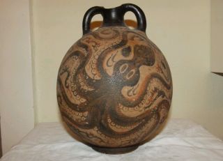 Minoische Octopus Vase Minoan Cretan Vase 1500 Bc Museum Copy Ca.  50 Jahre Alt Bild