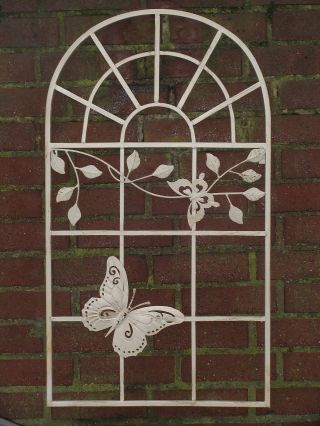 Stallfenster Grosses Fenster Metall Schmetterling Weiss Im Vintage - Still Bild