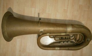 Alte Tuba Sammlerstück Dachbodenfund Instrument Antik Sammler Bild