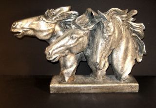 3 Pferde Skulptur KÜnstlerplastik Tier Skulptur Silbern 45 Cm Breit Bild