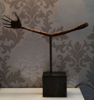 Alte Bronze Skulptur Moderne Kunst Hand Arm Hommage Aufsteller Deko Nicht Bild