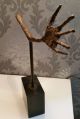 Alte Bronze Skulptur Moderne Kunst Hand Arm Hommage Aufsteller Deko Nicht Bronze Bild 4