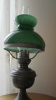 1alt Wunderschönetischlampe Petroleumlampe Elektrisch - Zinn - Grüner Glassschi Gefertigt nach 1945 Bild 4