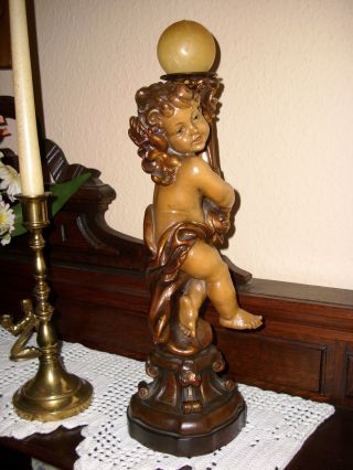 Holzfigur - Heiligenfigur - Leuchterengel - Putte - Anri - Südtirol - Bunt - Geschnitzt - Deko - Bild