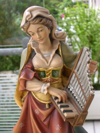 Holzfigur - Heiligenfigur - Frau Mit Orgel - Hl.  Cäcilia - Geschnitzt - Bunt - Südtirol - Bild