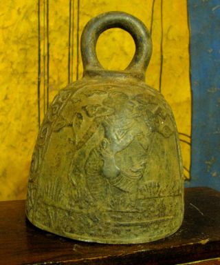Alte Bronze,  Buddhistische Tempelglocke Aus Dem Wat Maiamatatos,  Ca.  90jahre Alt Bild