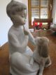 Ältere Lladro Figur:siztendes Mädchen Mit Hund Nach Form & Funktion Bild 1