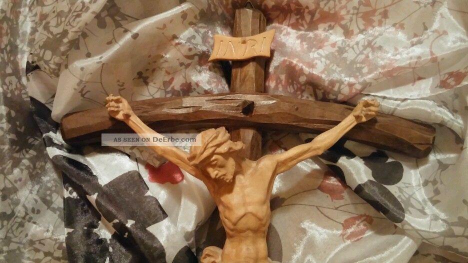 Geschnitztes Holzkreuz Kruzifix Kreuz Jesus Jesuskörper Inri Von Meinem Opa Skulpturen & Kruzifixe Bild
