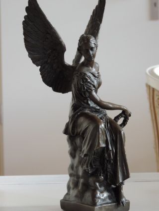 Siegesgöttin Viktoria Nike Bronze Christian Daniel Rauch Skulptur Klassizismus Bild