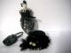 Schwarz - Silbernes Kleid,  Hut,  Schirm Tasche F.  Puppe 1:12 (0218) Nostalgieware, nach 1970 Bild 2