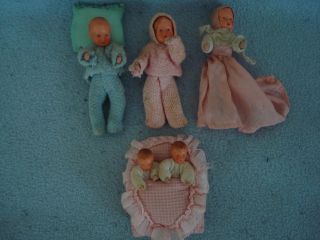 5 Alte Kleine Puppen,  Kleine Bewegliche Püppchen Für Die Alte Puppenstube Bild
