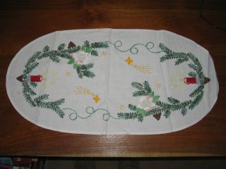 Alte Ovale Weihnachts - Tischdecke Chtristrosen Tannenzweige Kerzen Stickerei Bild