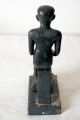 Wunderschöne Kleine Bronzefigur Eines Ägyptischen Gelehrten Unsigniert Um 1960 1950-1999 Bild 2