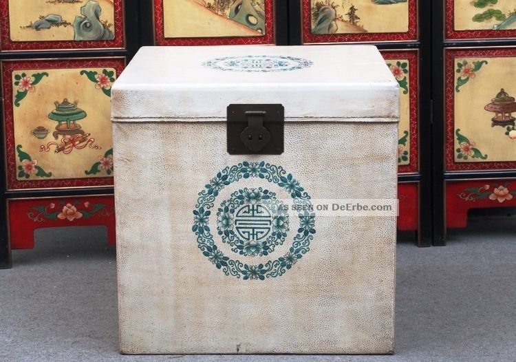China Würfel Truhe Box Kubisch Weiße Oberfläche Und Blumenmotiv Asiatika: China Bild