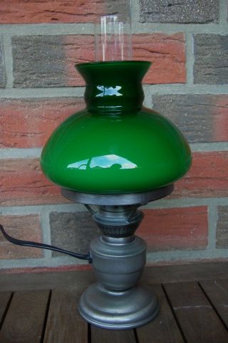 Petroleumlampe Zinnlampe Tischlampe Glaszylinder Grüner Lampenschirm Elektrisch Bild