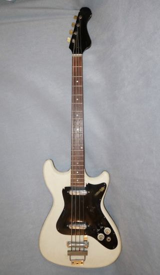 Alter Klira Triumphator Electric E - Bass Vintage Gitarre 60er Zum Restaurieren Bild
