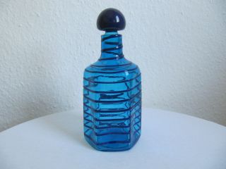 Blaue Karaffe,  Stopfen Flasche/bottle 