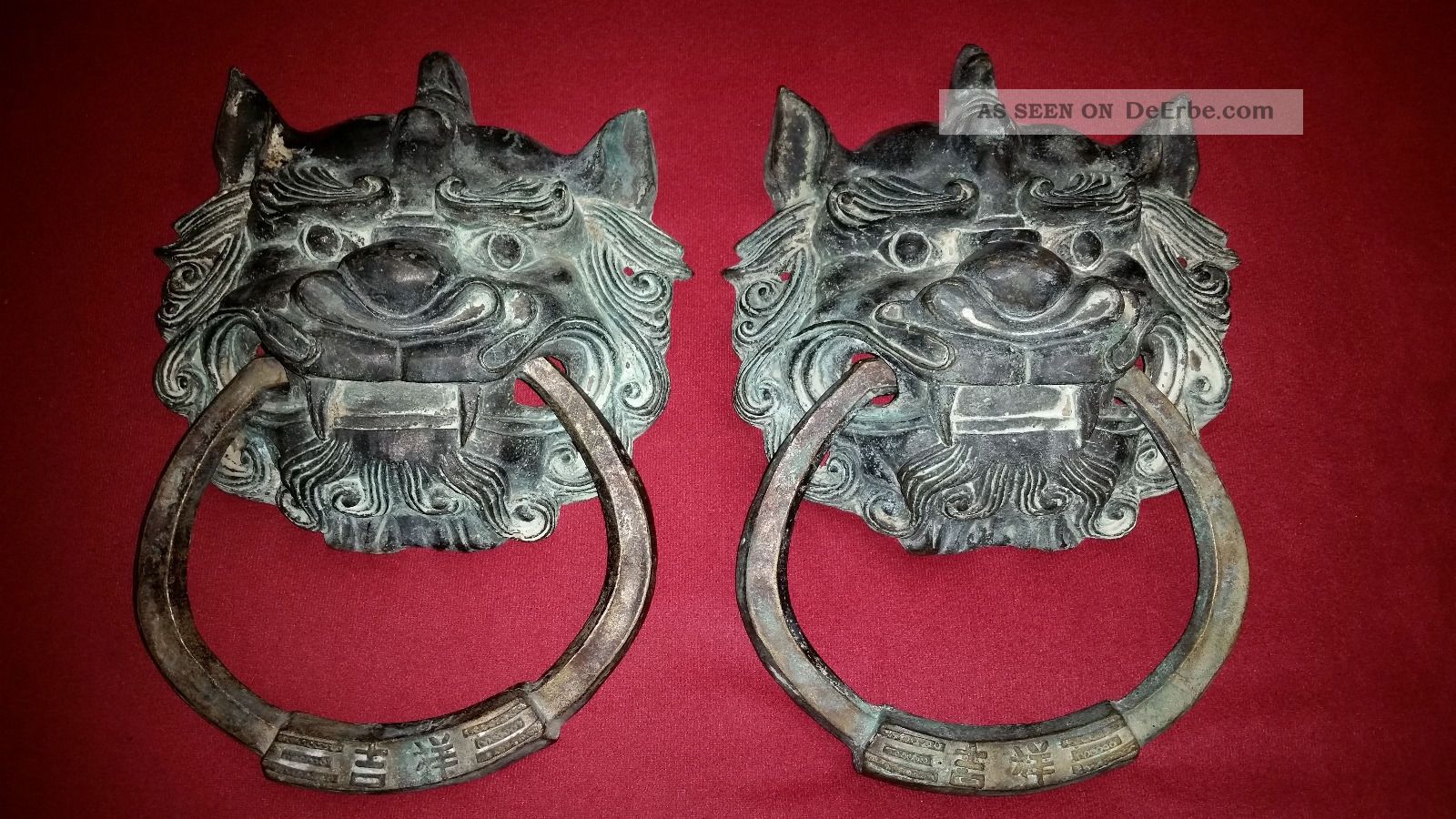 Paar Fu - Hunde Tempellöwen Türklopfer Bronze Schriftzeichen China Tibet Asiatika Entstehungszeit nach 1945 Bild