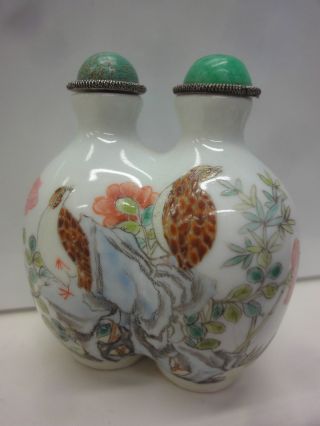 Snuff Bottle Mit Jade Deckel,  China 19.  /20.  Jh.  - Very Fine Qing Porcelain & Jade Bild