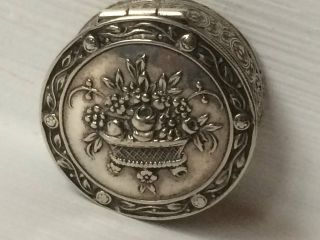 Silber 800 Antike Kleine Dose,  Runde Pillendose Mit Blumenbouquet Bild
