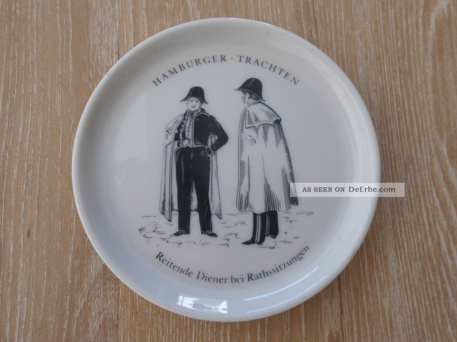 Aniker Porzellanteller Mit Hamburger Trachten Motiv,  Ca.  1960, Nach Form & Funktion Bild