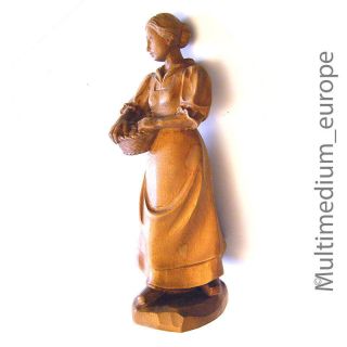 Holz Figur Frau Korb Schnitzerei Wood Figure Carved Bild