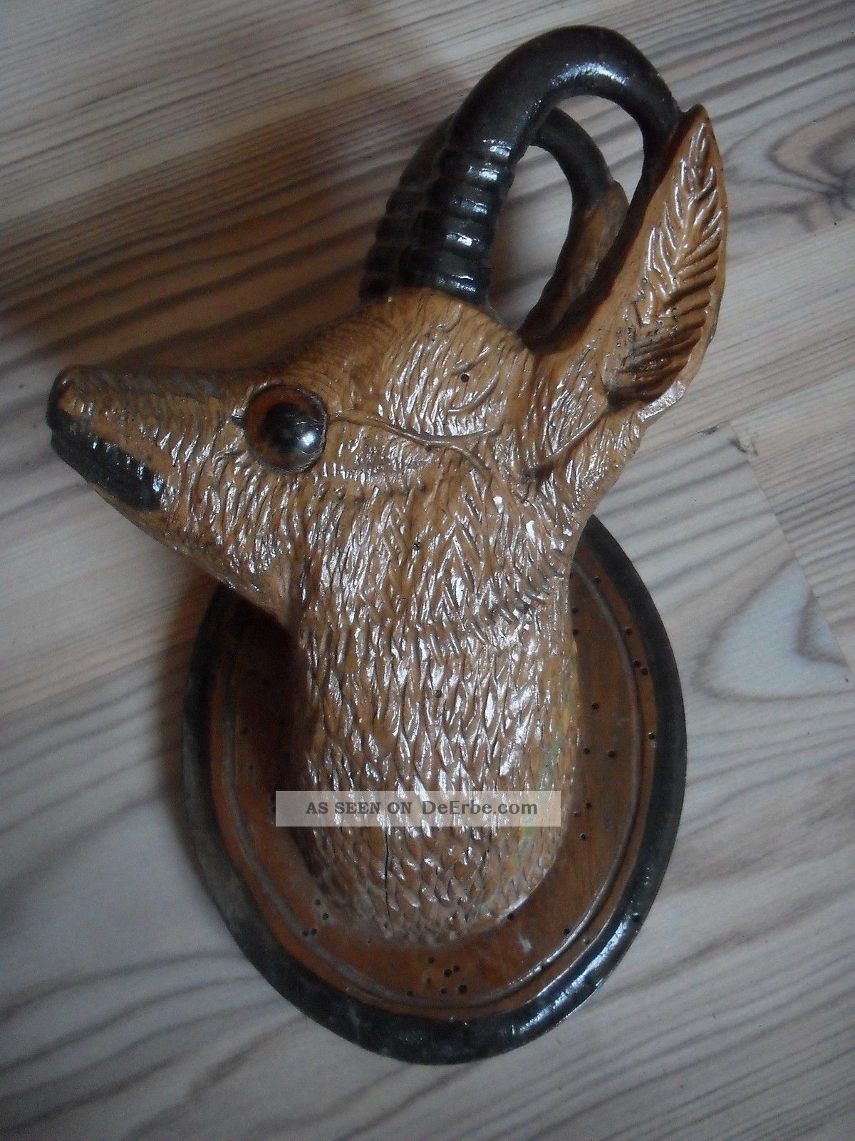 Gamskopf Aus Holz Handgeschnitzt Handbemalt Um 1870/80 Nr.  16 Signiert Jagd & Fischen Bild