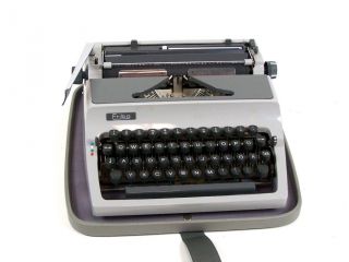 Erika Modell E42 Reise Schreibmaschine Im Koffer Kleinschreibmaschine Typewriter Bild