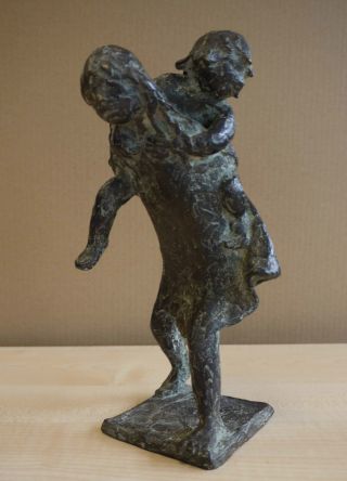 Bronze Skulptur,  Bronzeskulptur Mutter Mit Kind,  Höhe 24 Cm,  Signiert,  Datiert Bild