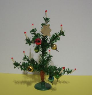Biege Bäumchen Weihnachtsbäumchen Weihnachtsbaum Erzgebirge Für Die Puppenstube Bild