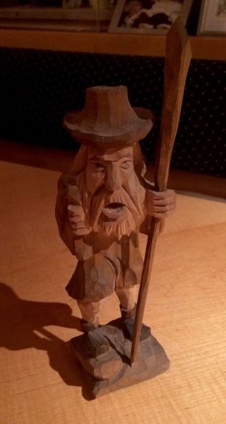 Geschnitzte Holzfigur Alter Mann Mit Stab Wanderer,  Hirte,  Rübezahl Bild