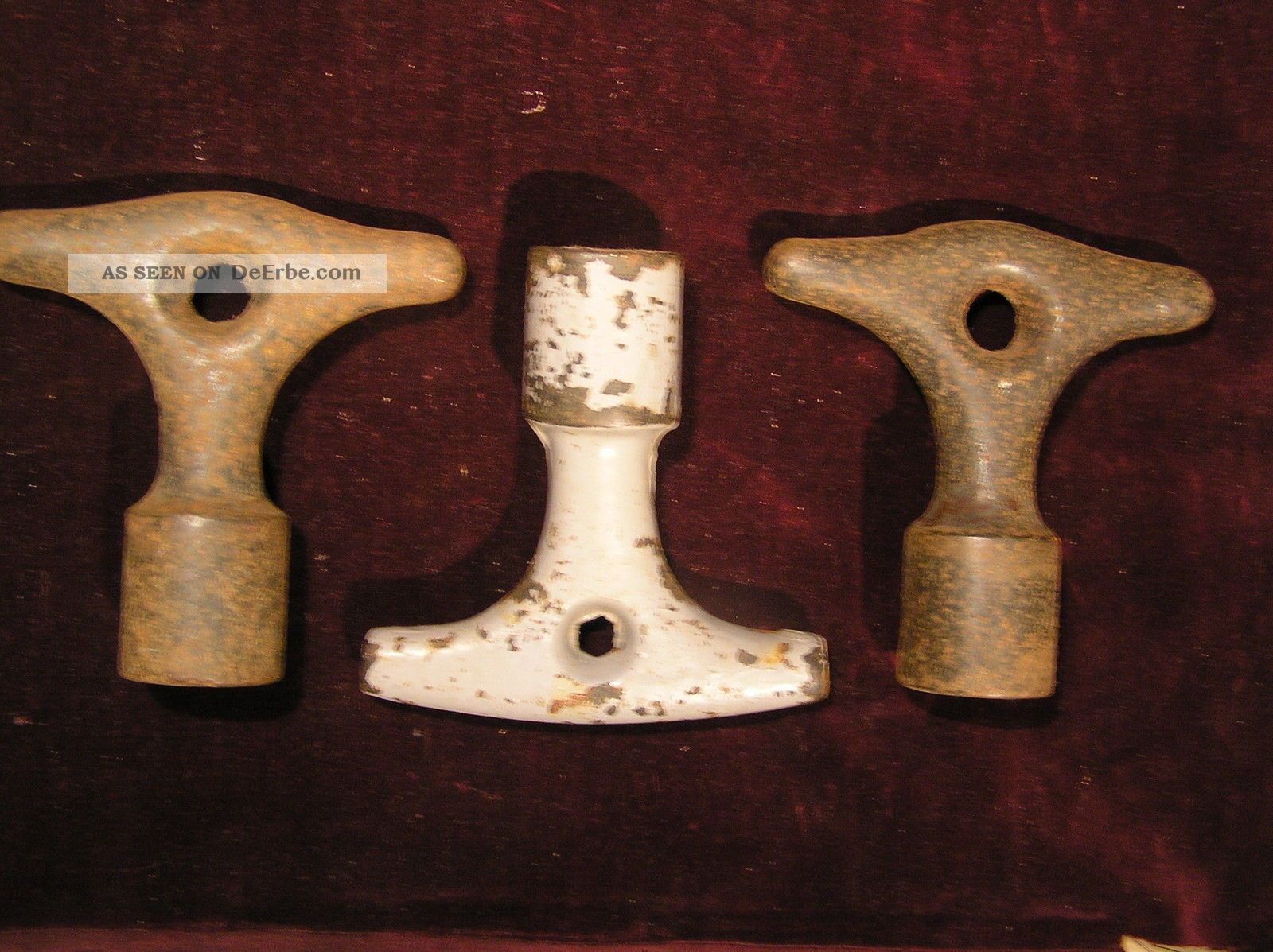 Metallobjekte,  3 Alte 4 - Kant - Schlüssel,  Für 13 Mm Vierkant. Eisen Bild