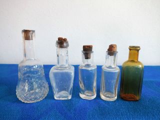 5 Glas Flaschen Puppengeschirr_40er Jahre Geschirr Für Puppenstube_maggiglas Bild
