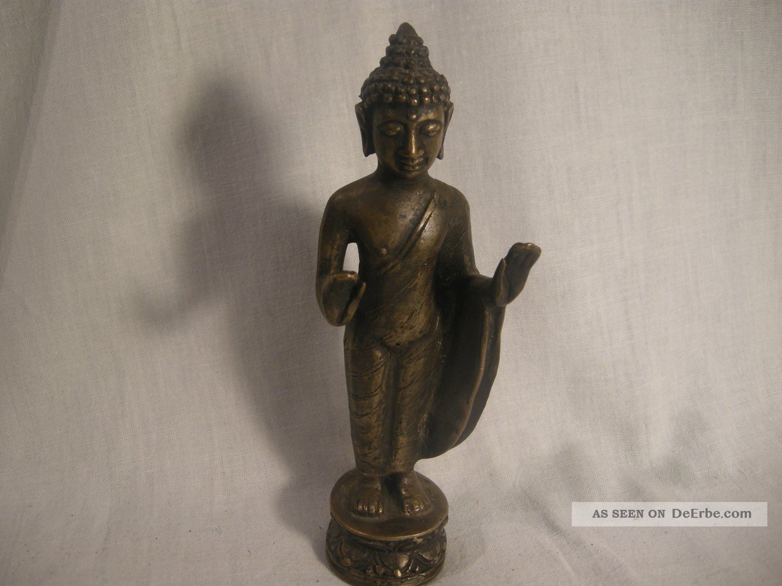 Buddha Bronze Entstehungszeit nach 1945 Bild